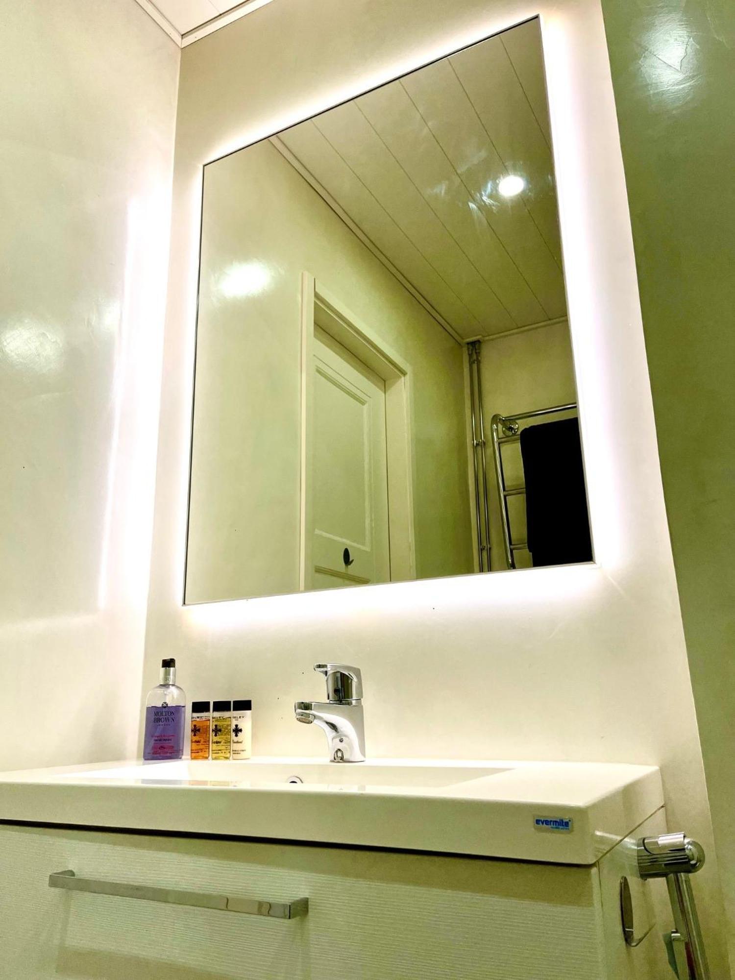 Design District Area - Compact Apartment Helsinki Center Екстериор снимка